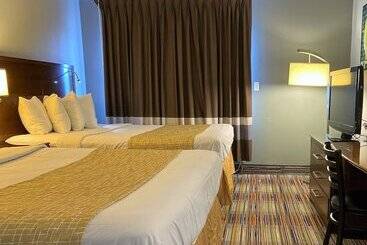 هتل Travelodge By Wyndham Bloomington