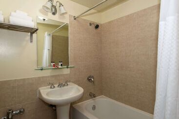 هتل Travelodge By Wyndham Downtown Chicago