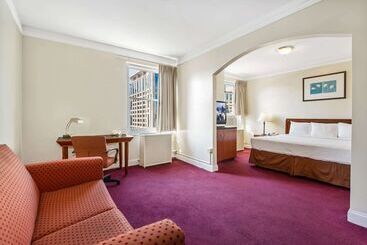 هتل Travelodge By Wyndham Downtown Chicago