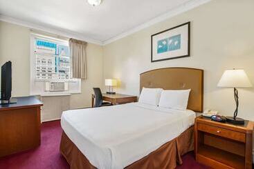 هتل Travelodge By Wyndham Downtown Chicago