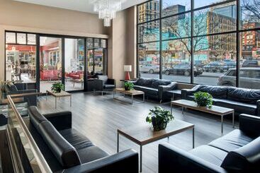 هتل Travelodge By Wyndham Downtown Chicago