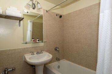 هتل Travelodge By Wyndham Downtown Chicago