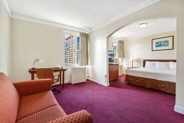 هتل Travelodge By Wyndham Downtown Chicago