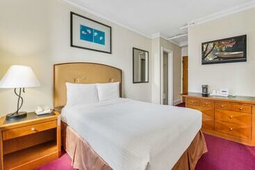 هتل Travelodge By Wyndham Downtown Chicago
