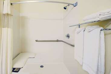هتل Travelodge By Wyndham St. Louis