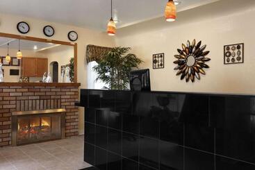 هتل Travelodge By Wyndham Wenatchee