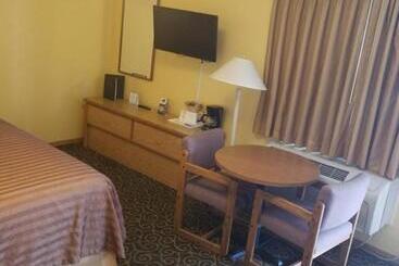 هتل Travelodge By Wyndham Wenatchee
