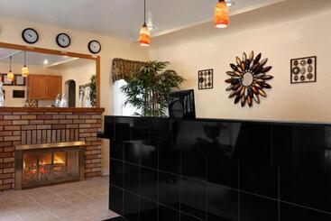 هتل Travelodge By Wyndham Wenatchee