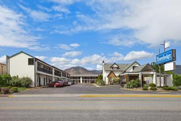 هتل Travelodge By Wyndham Wenatchee