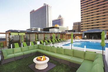 استراحتگاه Tropicana Atlantic City