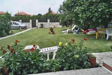 پانسیون Villa Jovanovic