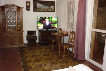 پانسیون R1 Rolléder Apartman Ház