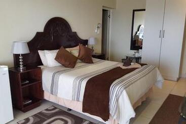 پانسیون The Homestead Margate South Africa