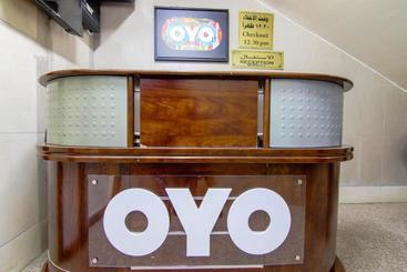 هتل Arsh Furnished Apartment By Oyo Rooms