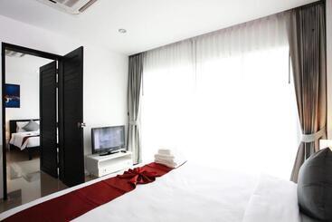 酒店 One World One Home Naiharn