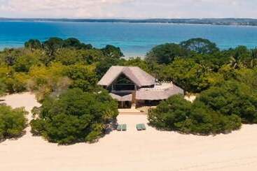 هتل Chapwani Island