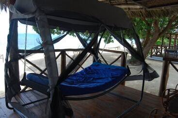 هتل Chapwani Island
