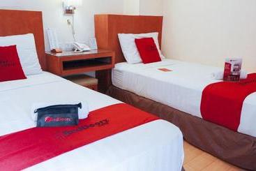 هتل Reddoorz @ Climaco Street Cebu