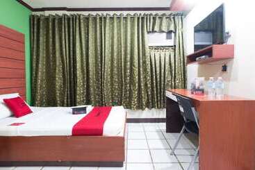 هتل Reddoorz Near Centrio Mall Cagayan De Oro City