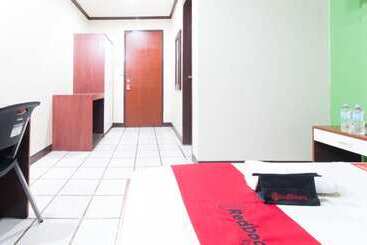 هتل Reddoorz Near Centrio Mall Cagayan De Oro City