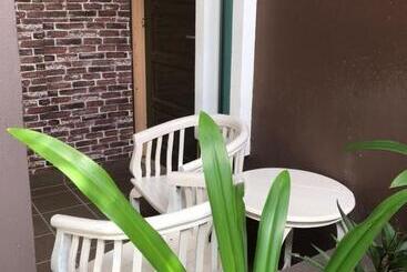 هتل Villa Abadi Resort