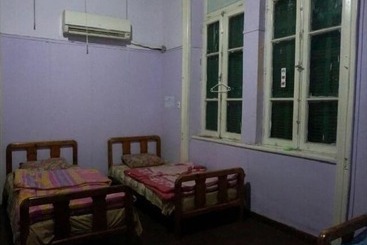 Safary Hotel Hostel