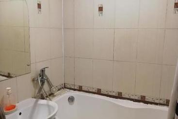 Hostel от рассвета до заката