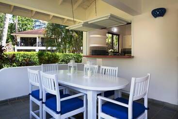 Condo Hotel Playa Las Ballenas