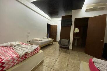 هتل Colonos Los Cabos