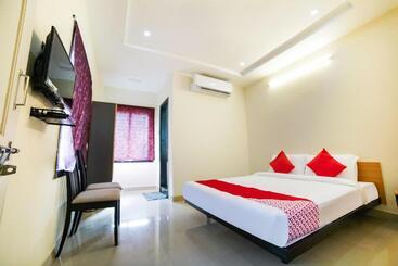 هتل Flagship Vj Inn Nagamalli Thota