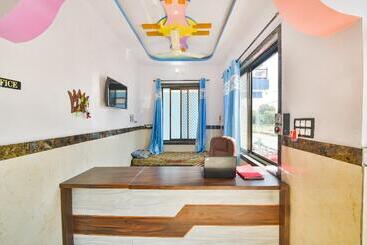هتل Flagship Vj Inn Nagamalli Thota