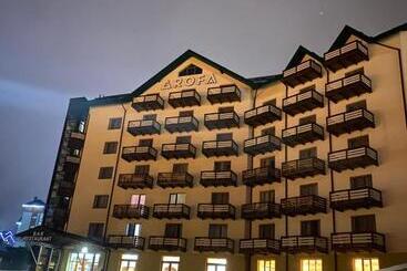 هتل Grofa Apartments