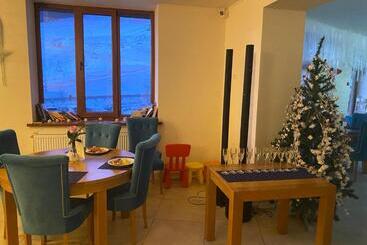هتل Grofa Apartments