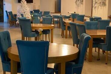 هتل Grofa Apartments