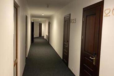 هتل Grofa Apartments