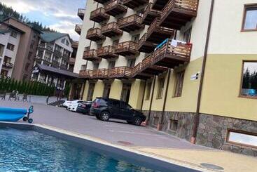 هتل Grofa Apartments
