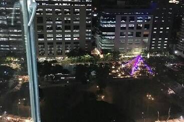 پانسیون Avida Towers Cebu708 Fast Wifi, Netflix, 50in Smart Tv