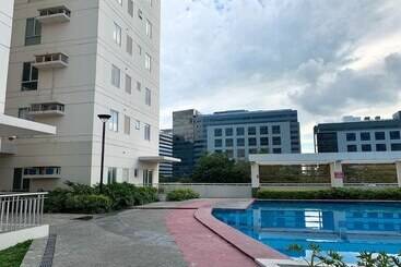 پانسیون Avida Towers Cebu708 Fast Wifi, Netflix, 50in Smart Tv