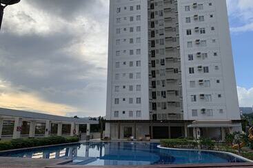 پانسیون Avida Towers Cebu708 Fast Wifi, Netflix, 50in Smart Tv