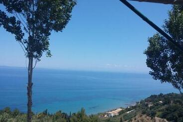 پانسیون Belvedere Zakynthos Studios