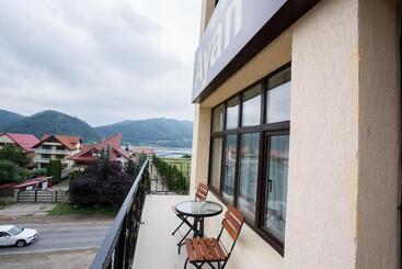پانسیون Restaurant Ayan Piatra Neamt