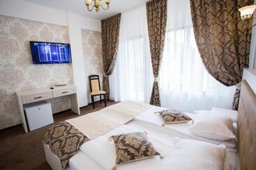 پانسیون Restaurant Ayan Piatra Neamt