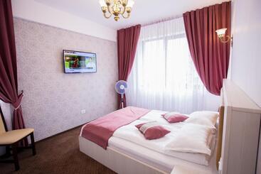 پانسیون Restaurant Ayan Piatra Neamt