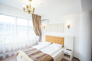 پانسیون Restaurant Ayan Piatra Neamt