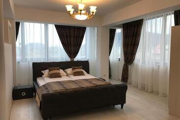 پانسیون Restaurant Ayan Piatra Neamt