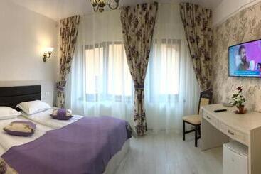پانسیون Restaurant Ayan Piatra Neamt