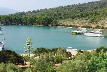Vhillas Private Luxury Villa Leo