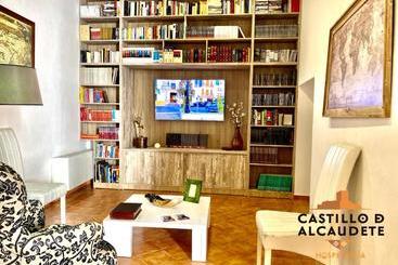 هاستل Hospedería Castillo De Alcaudete