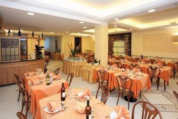 هتل Albergo Vittoria