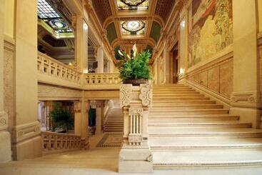 هتل Albergo Vittoria